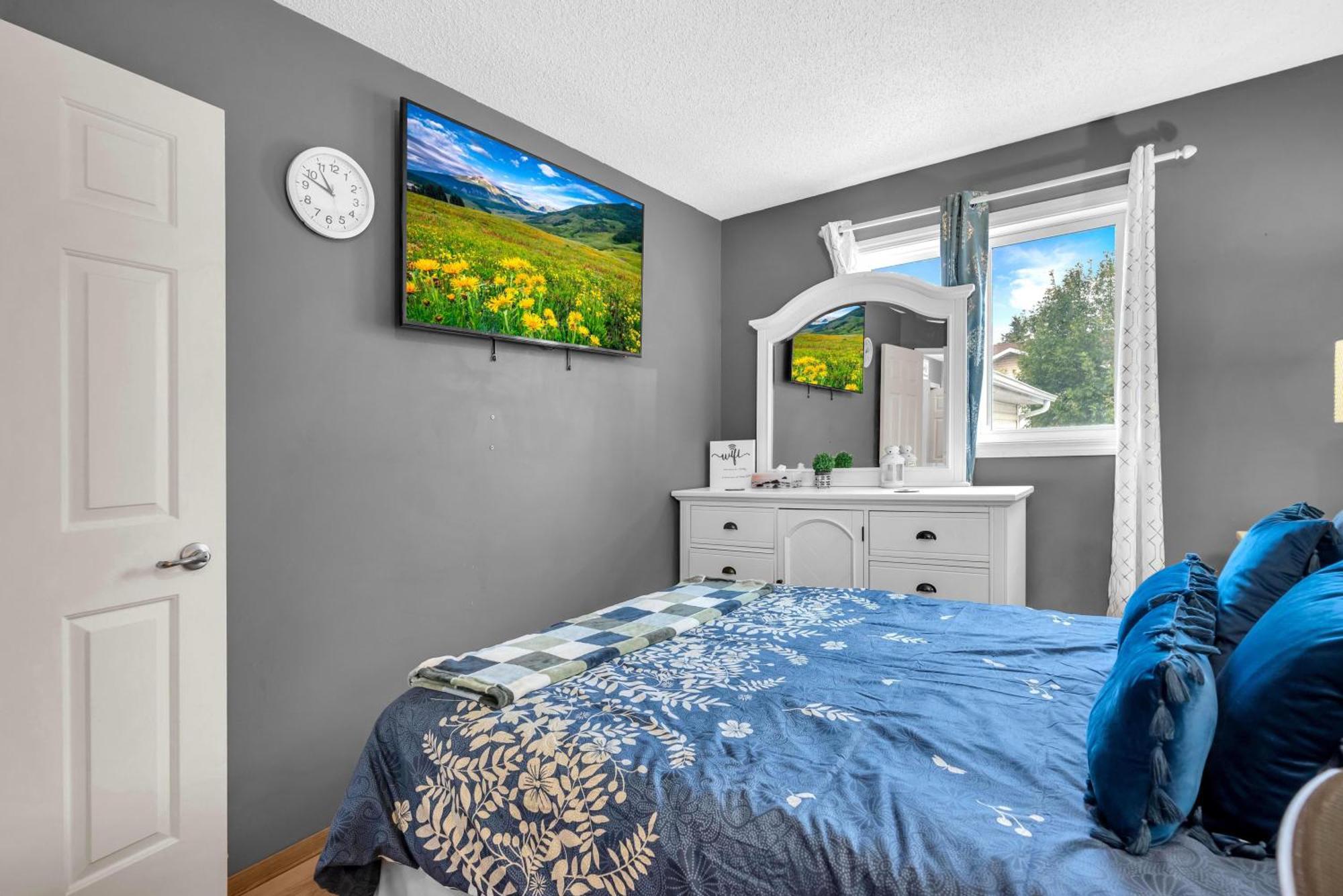 33 Executive Home, Ac, Airport Holiday home Calgary
