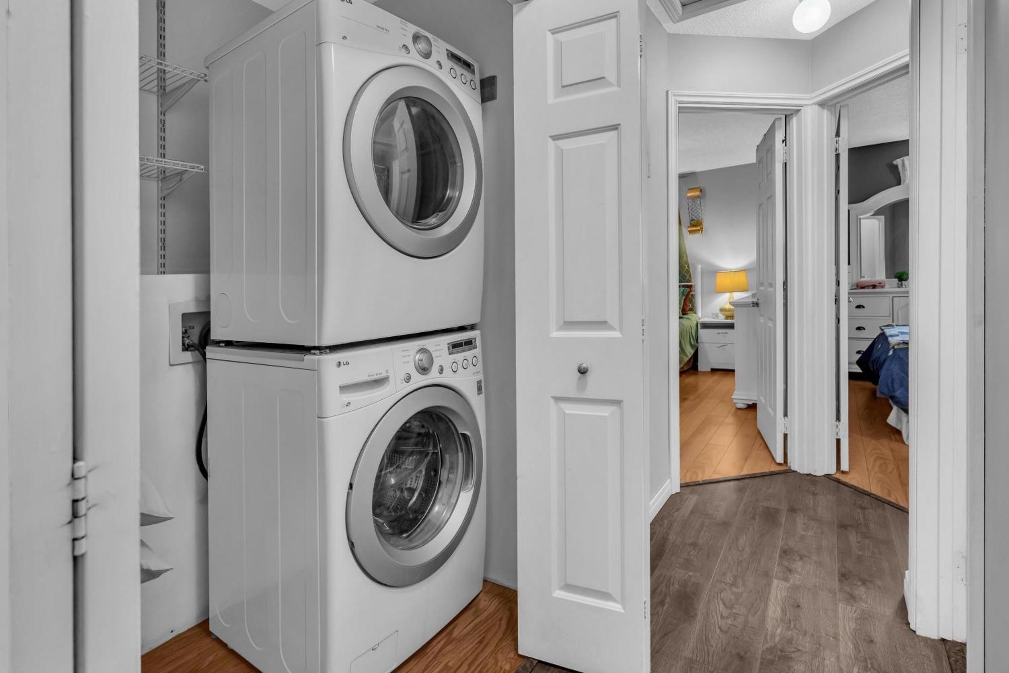 33 Executive Home, Ac, Airport