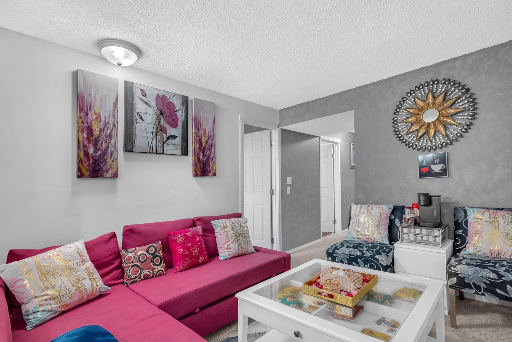 33 Executive Home, Ac, Airport Calgary